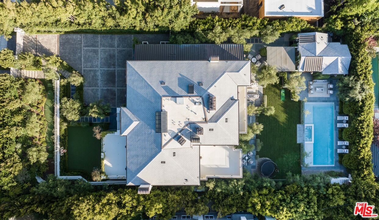 127 S Burlingame Ave