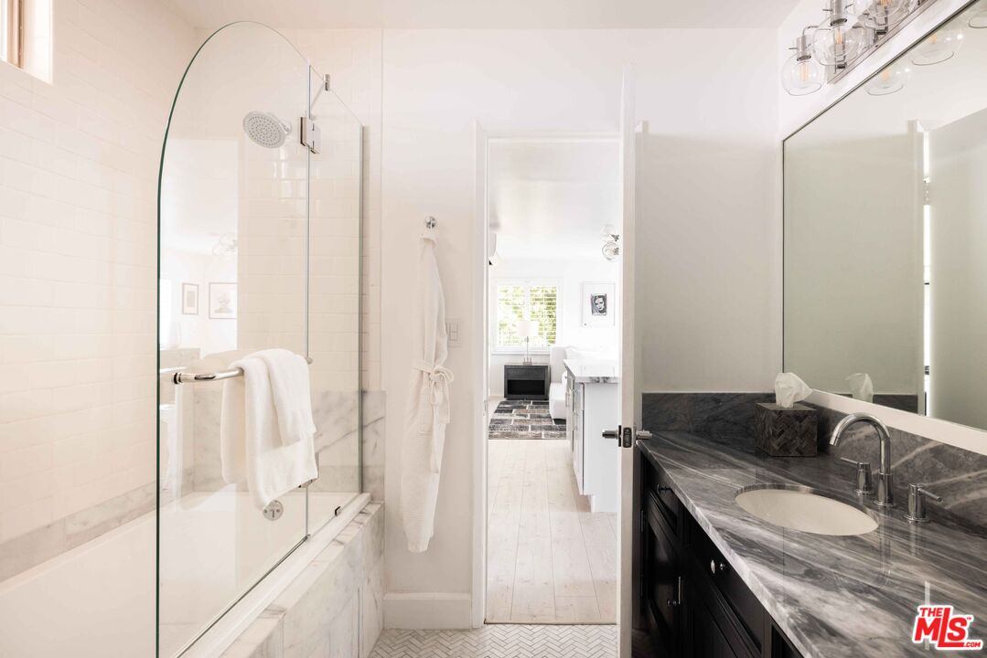 9809 Beeson Dr Unit: C