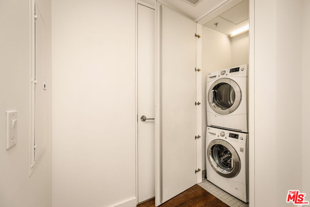 6250 Hollywood Blvd Unit: 10J