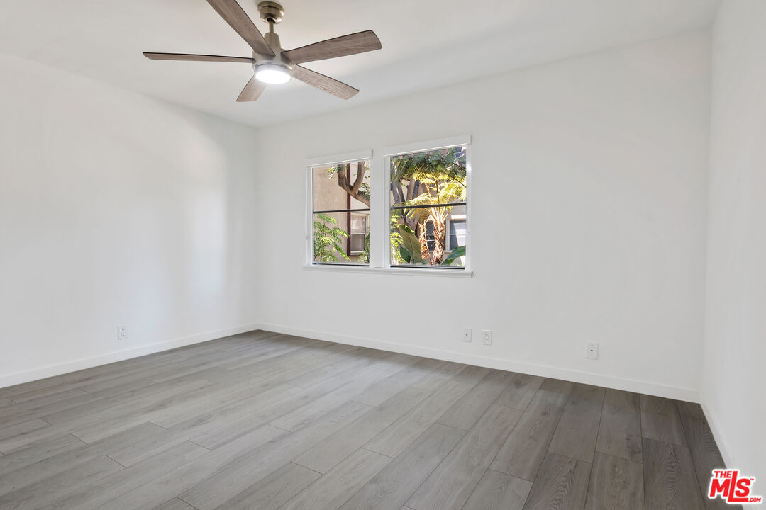 3635 Kalsman Dr Unit: 2