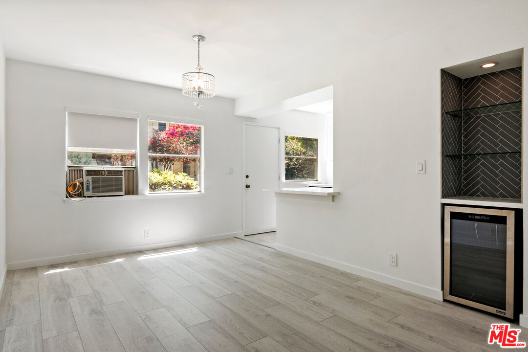 3635 Kalsman Dr Unit: 2