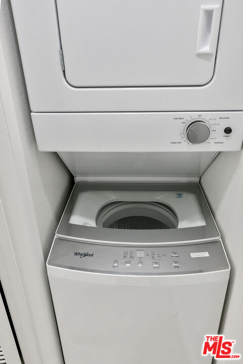 3635 Kalsman Dr Unit: 2