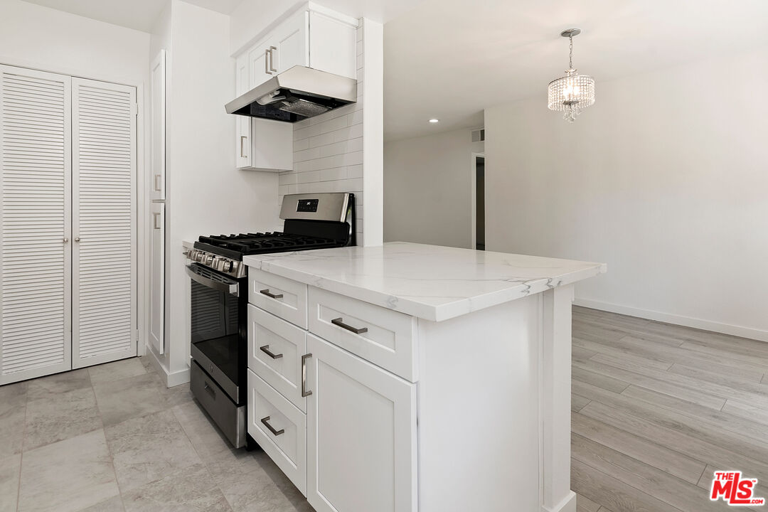 3635 Kalsman Dr Unit: 2