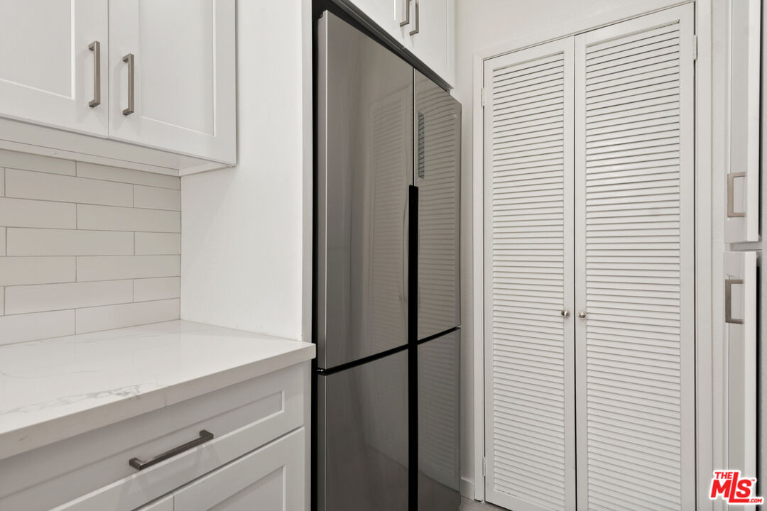 3635 Kalsman Dr Unit: 2