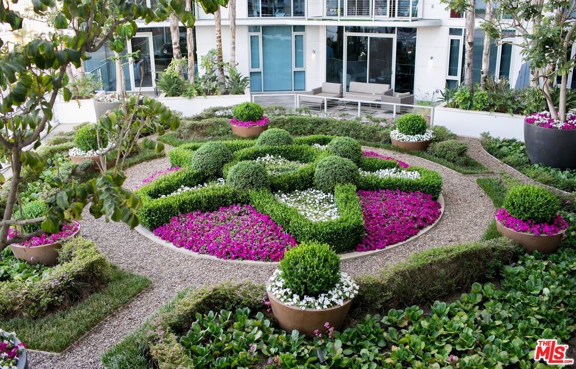 8500 Burton Way Unit: 714