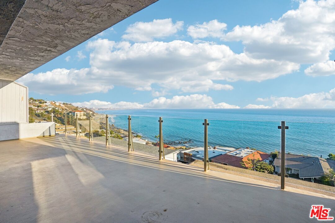 18203 Coastline Dr Unit: 7