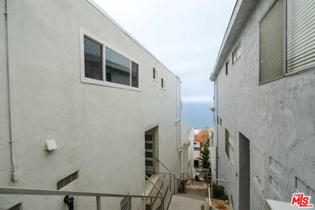18203 Coastline Dr Unit: 7