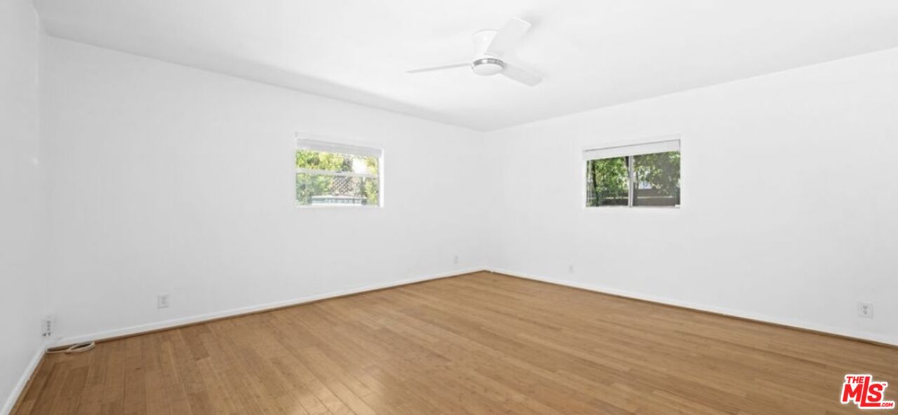 1149 N Poinsettia Pl