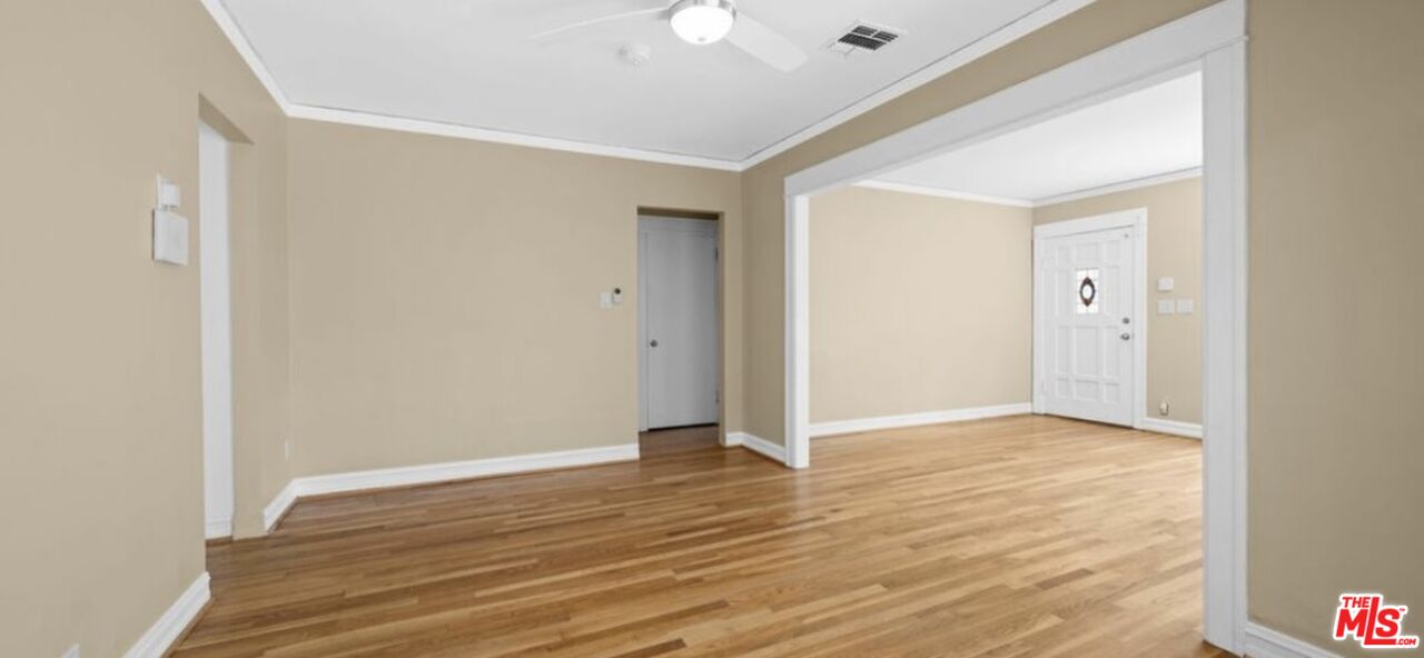 1149 N Poinsettia Pl