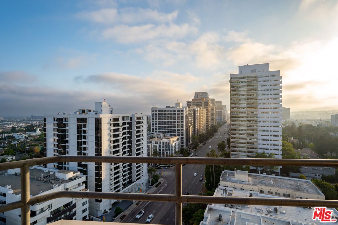 10601 Wilshire Blvd Unit: 1603