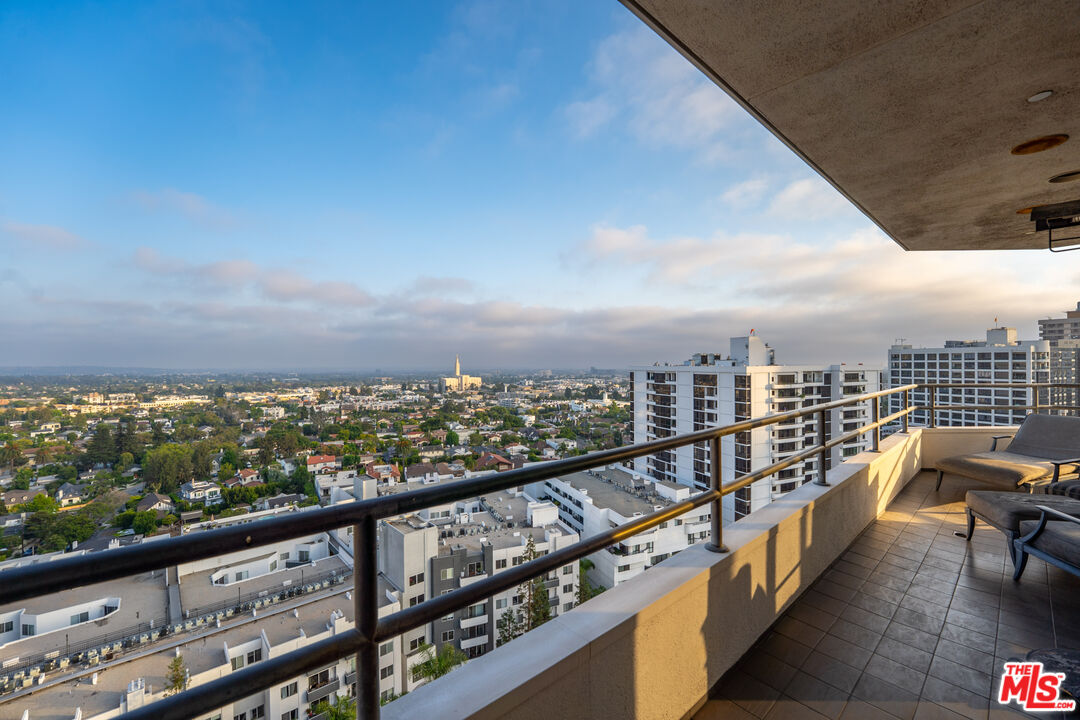 10601 Wilshire Blvd Unit: 1603