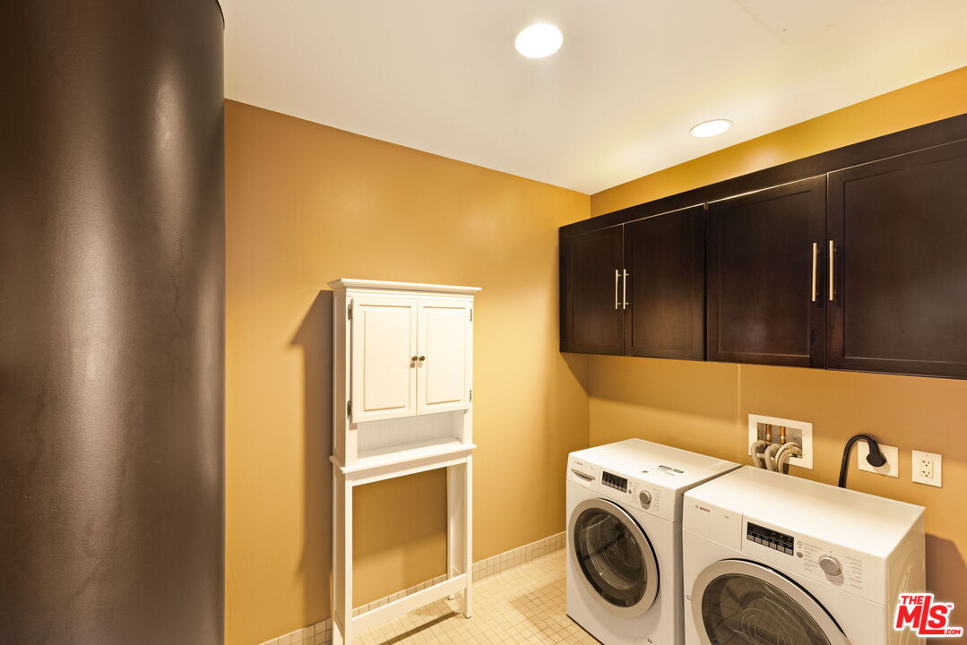 6250 Hollywood Blvd Unit: 8A