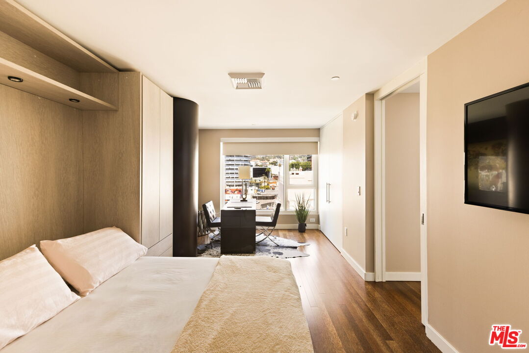 6250 Hollywood Blvd Unit: 8A