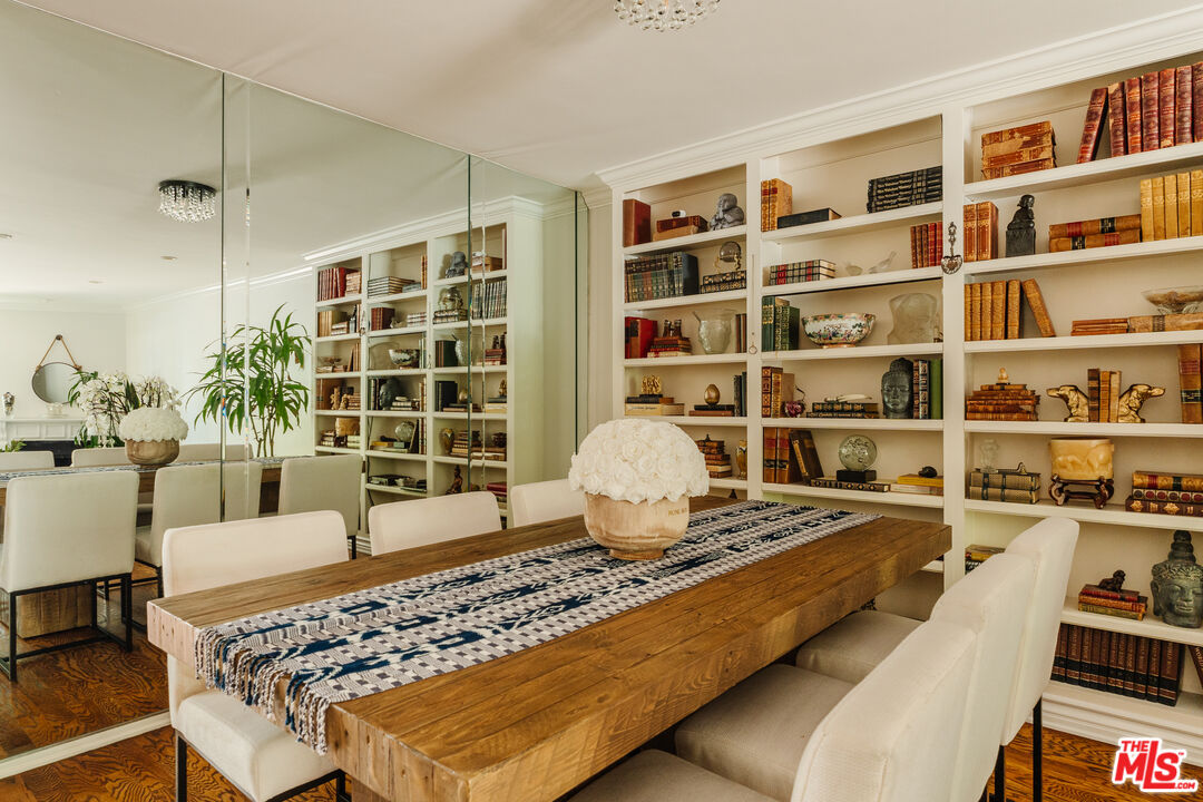 8611 Burton Way Unit: 5