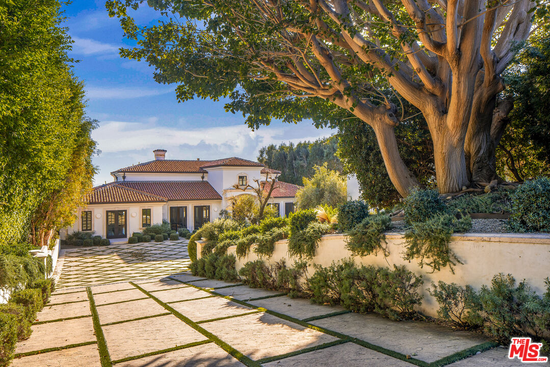 24824 Pacific Coast Hwy