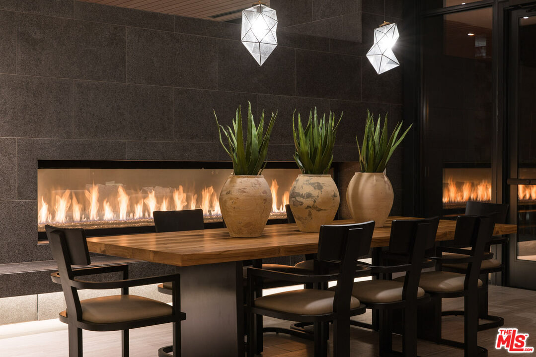 801 S OLIVE ST Unit: PH 2