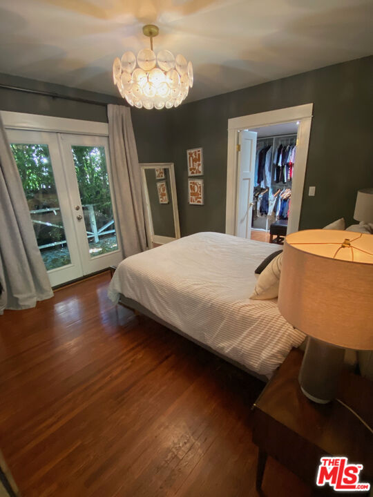 1202 N Poinsettia Pl