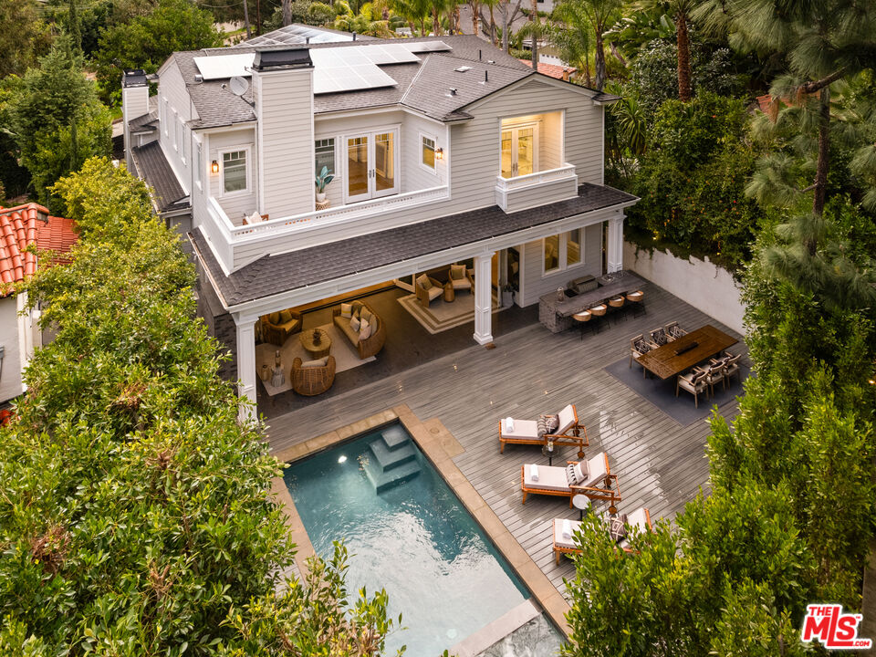 1836 Laurel Canyon Blvd