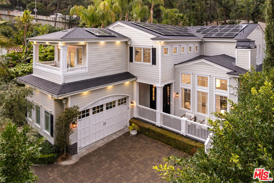 1836 Laurel Canyon Blvd