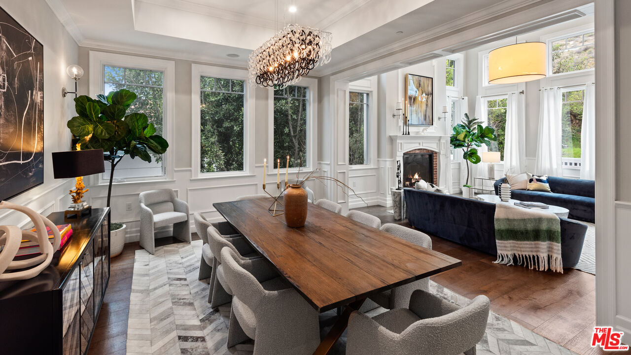 1836 Laurel Canyon Blvd