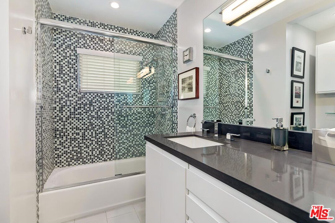 1035 N Sierra Bonita Ave