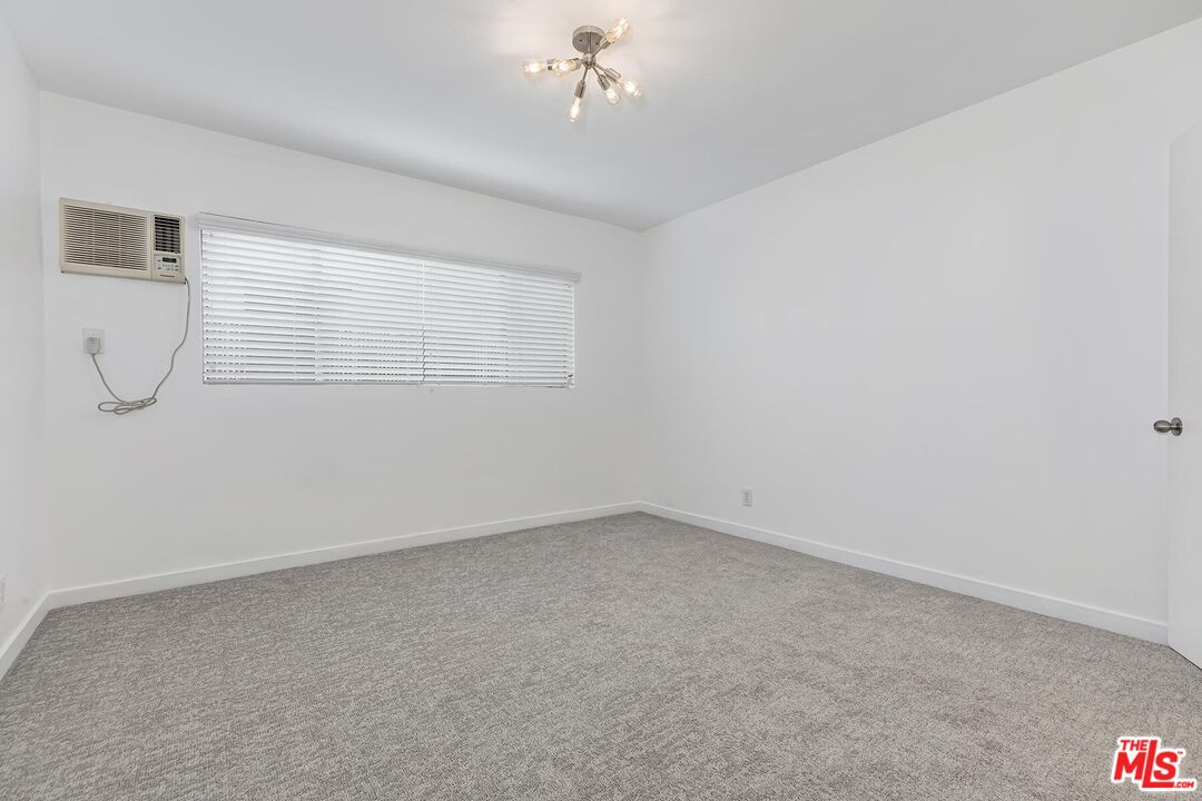 1035 N Sierra Bonita Ave