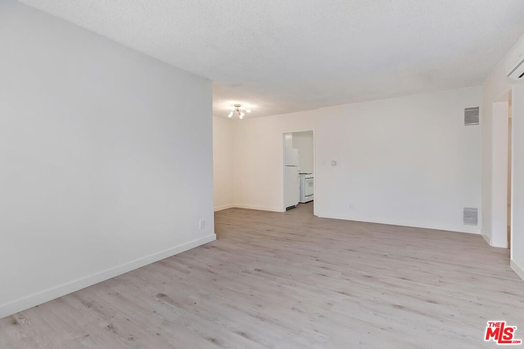 1035 N Sierra Bonita Ave