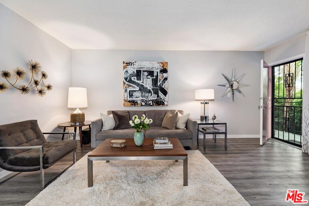 1035 N Sierra Bonita Ave