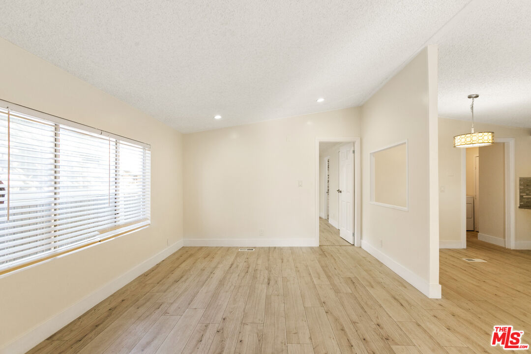 8250 Lankershim Blvd Unit: 198