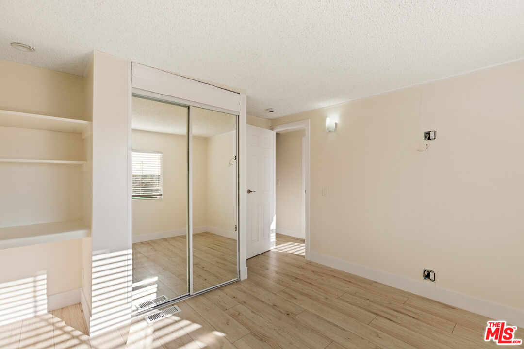 8250 Lankershim Blvd Unit: 198