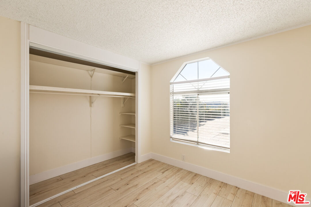 8250 Lankershim Blvd Unit: 198