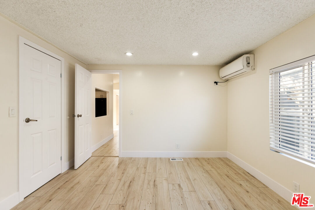 8250 Lankershim Blvd Unit: 198