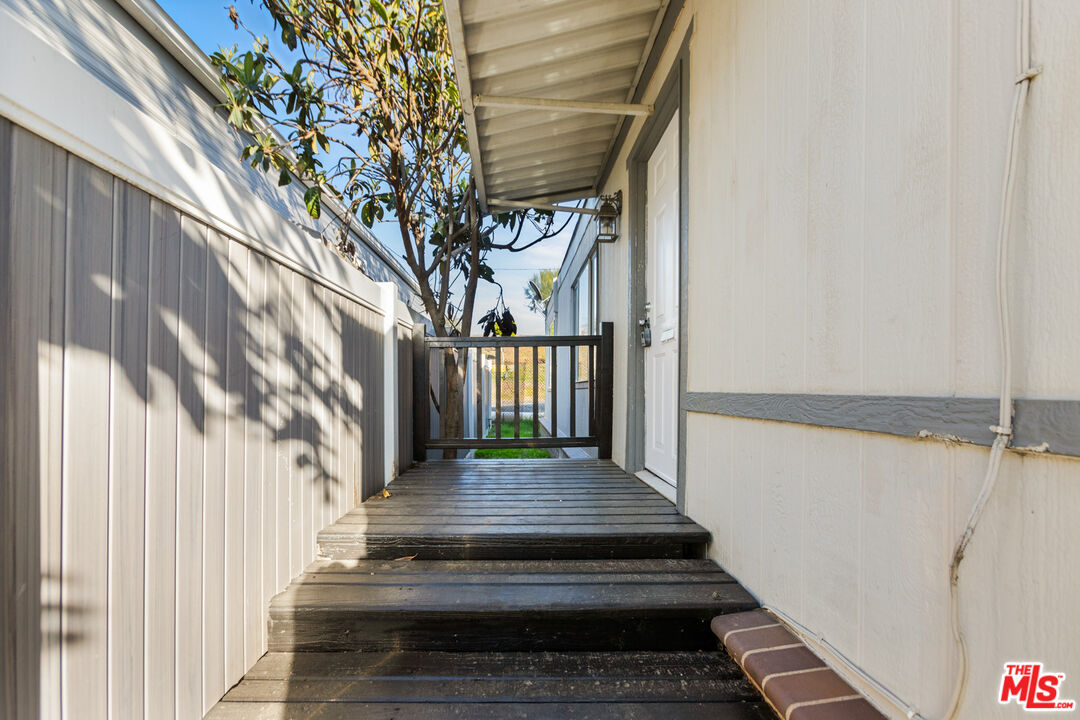 8250 Lankershim Blvd Unit: 198