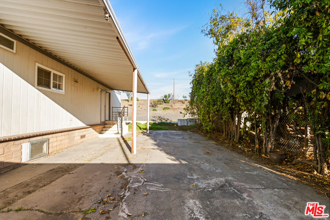 8250 Lankershim Blvd Unit: 198