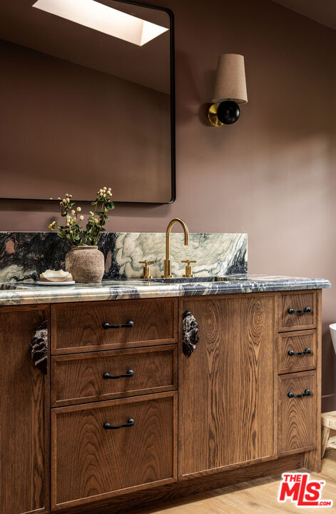 1524 Sunset Plaza Dr