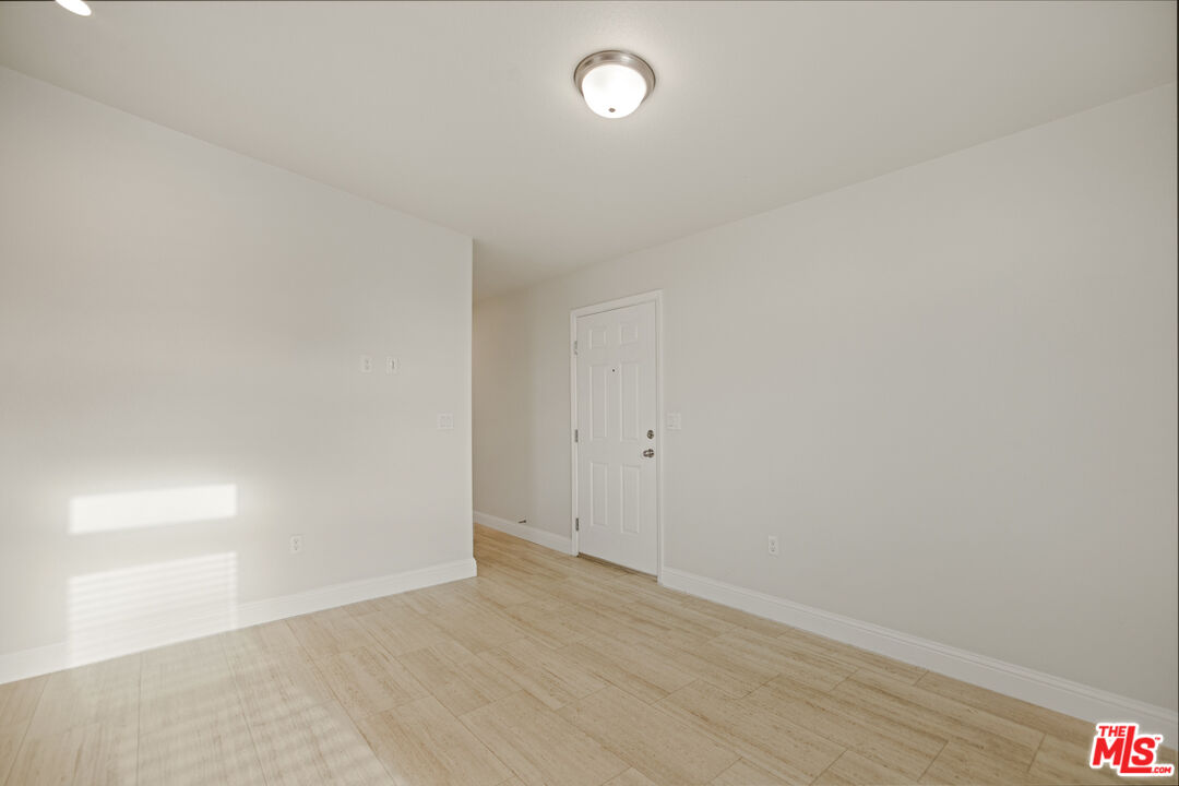 8250 Lankershim Blvd Unit: 196