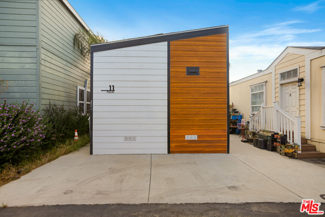 8250 Lankershim Blvd Unit: 126