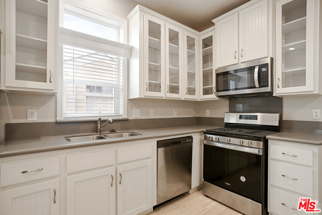 8250 Lankershim Blvd Unit: 126