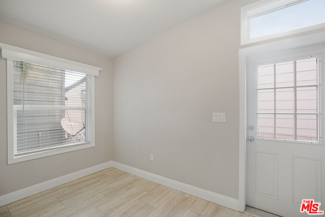 8250 Lankershim Blvd Unit: 126