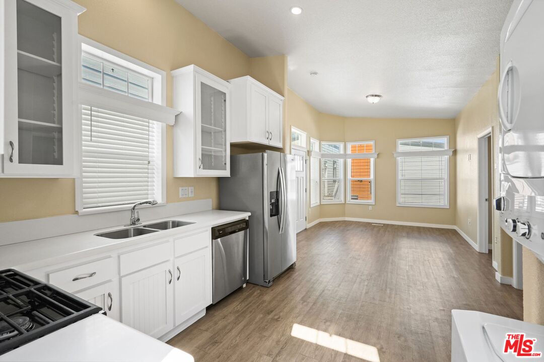 8250 Lankershim Blvd Unit: 73