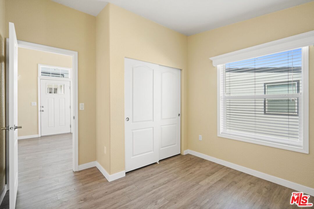 8250 Lankershim Blvd Unit: 73