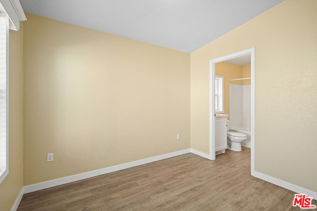 8250 Lankershim Blvd Unit: 73