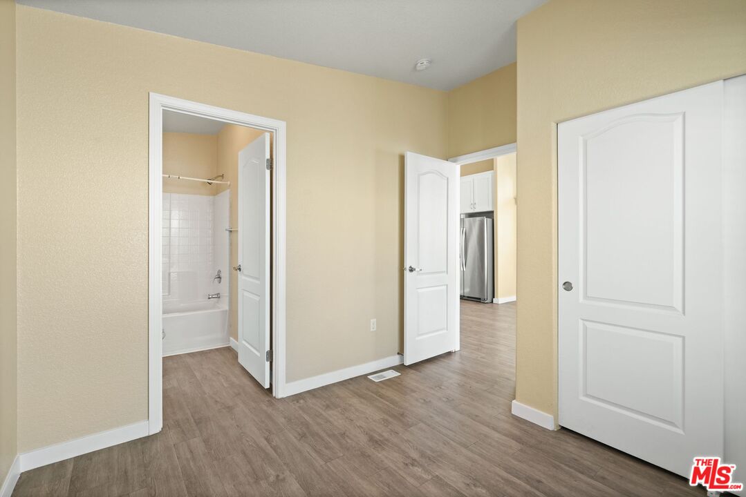 8250 Lankershim Blvd Unit: 73