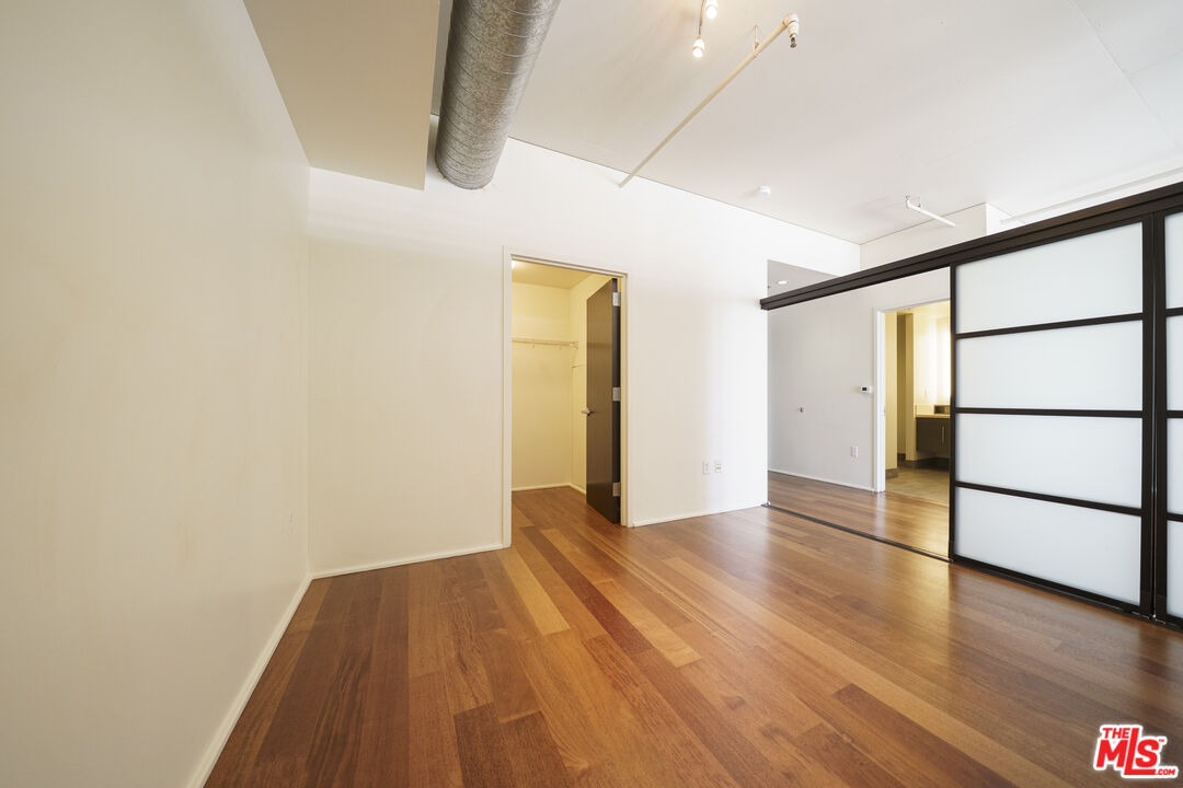 1100 S Hope St Unit: 1506