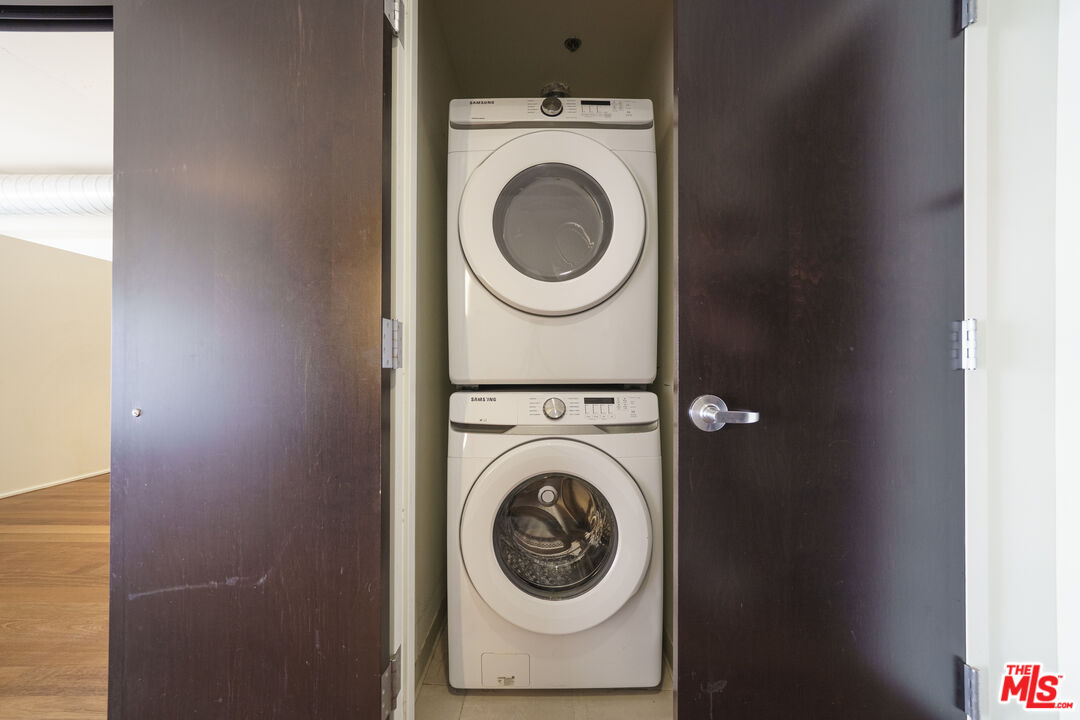 1100 S Hope St Unit: 1506