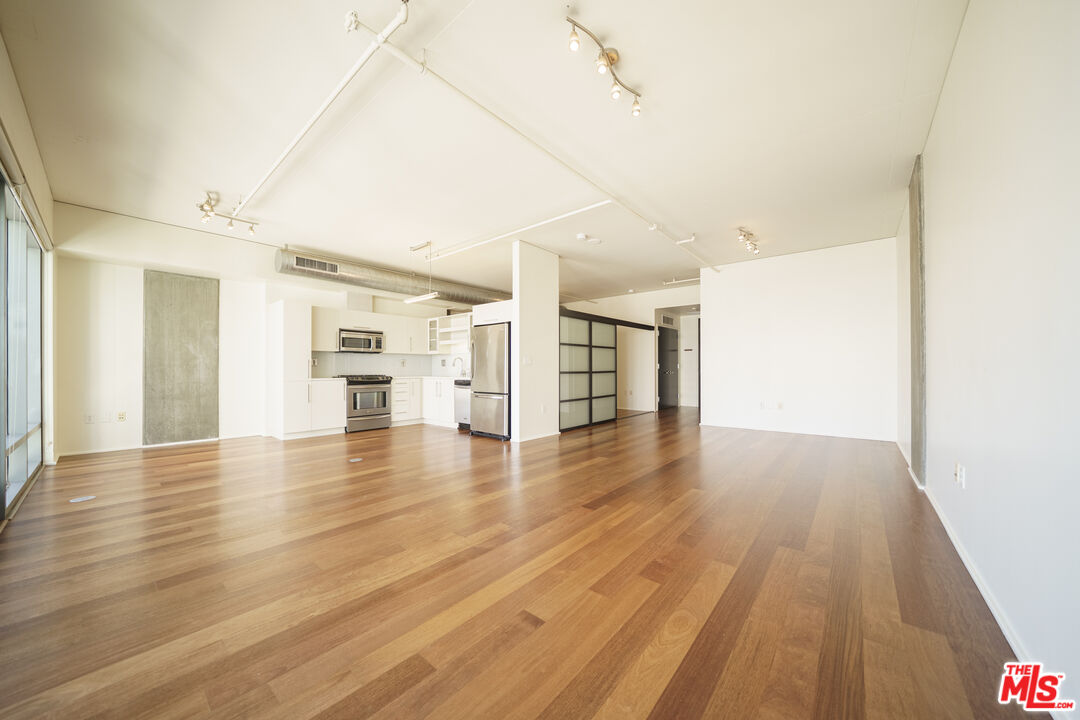 1100 S Hope St Unit: 1506