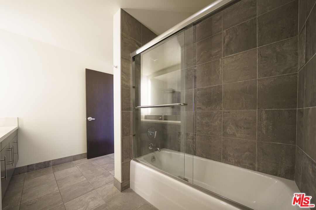 1100 S Hope St Unit: 1506