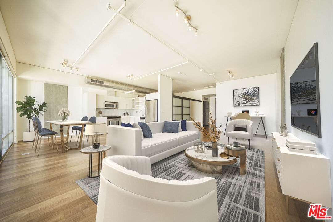 1100 S Hope St Unit: 1506