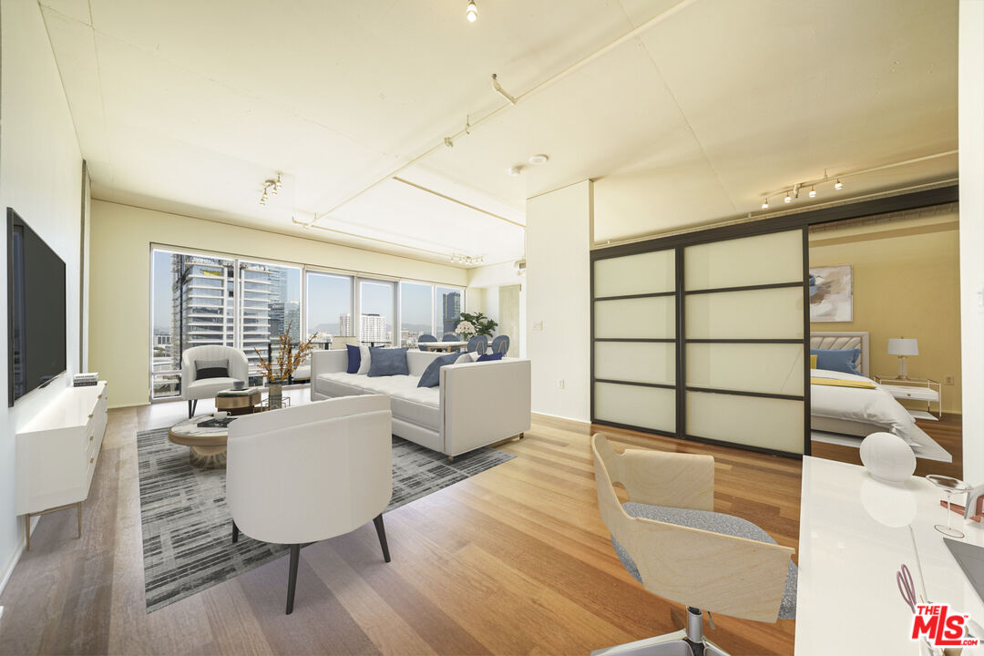 1100 S Hope St Unit: 1506