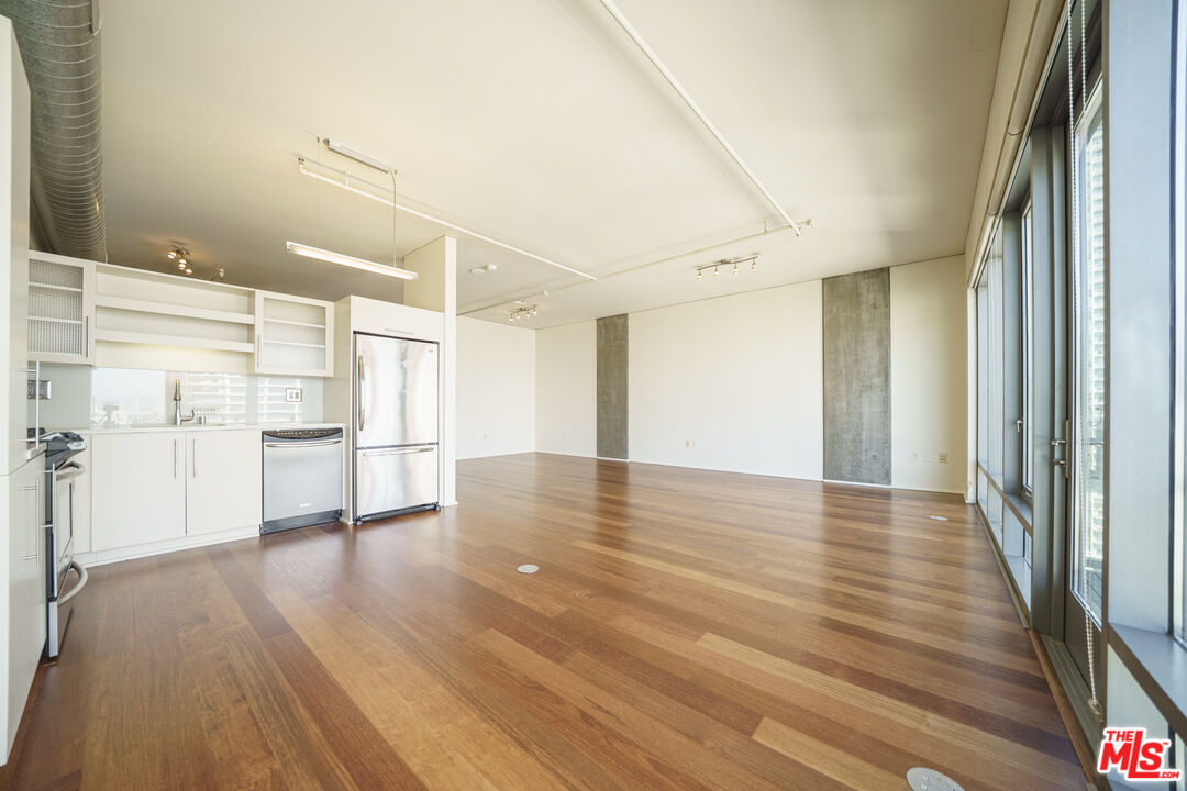 1100 S Hope St Unit: 1506